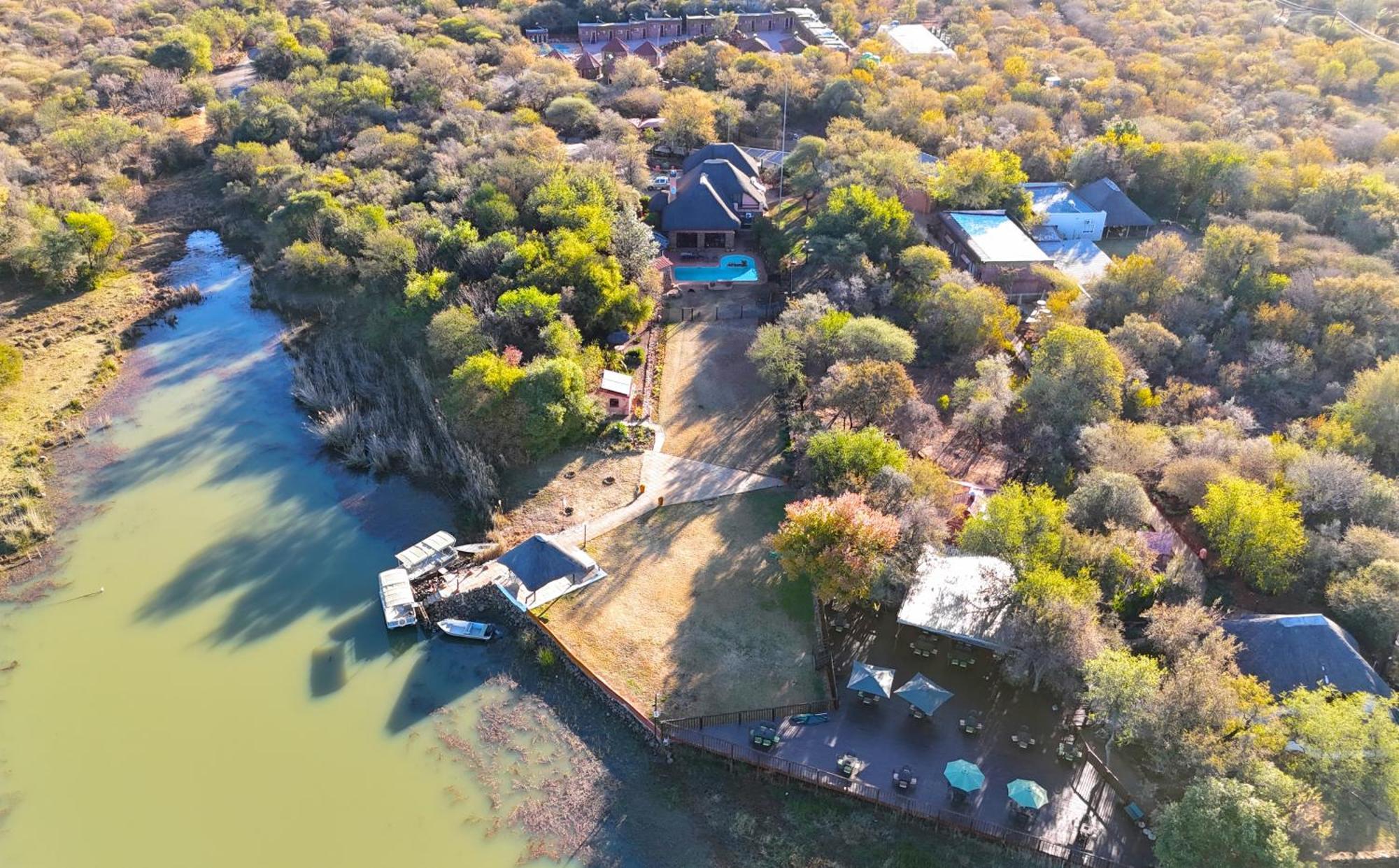 Crocodile Pools River Safaris Gaborone Eksteriør billede